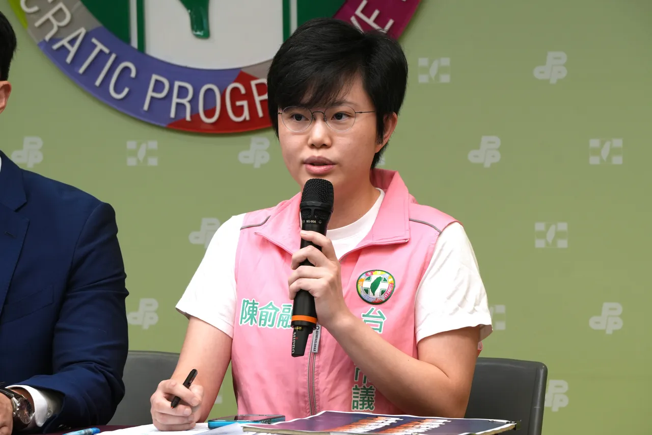 市议员陈俞融要求市府，全面检讨公车驾驶薪资结构与劳动条件，为公车客运业注入新血。资料照片