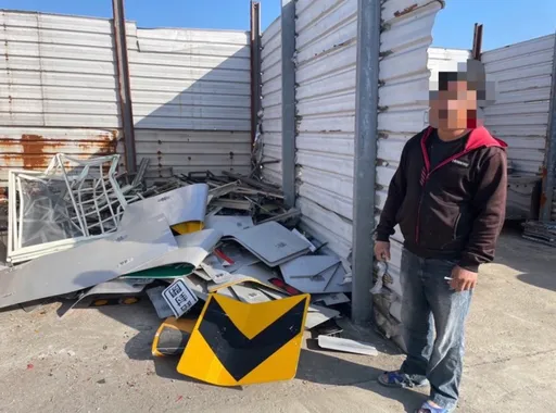 想害誰！竊賊嘉義山區偷406面交通標誌變賣　下場曝光