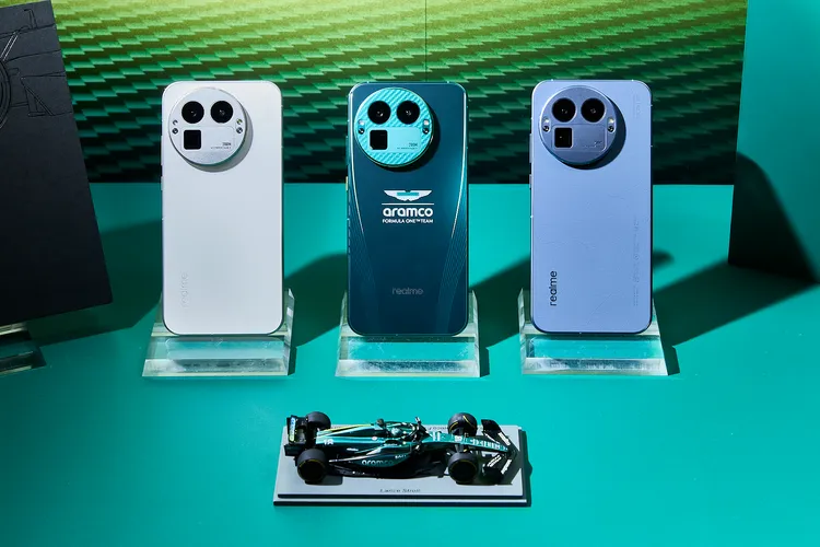 realme GT 8 Pro奧斯頓馬丁F1限量版則以「奧斯頓馬丁綠」為主色，搭配16GB+512GB容量組合。realme提供