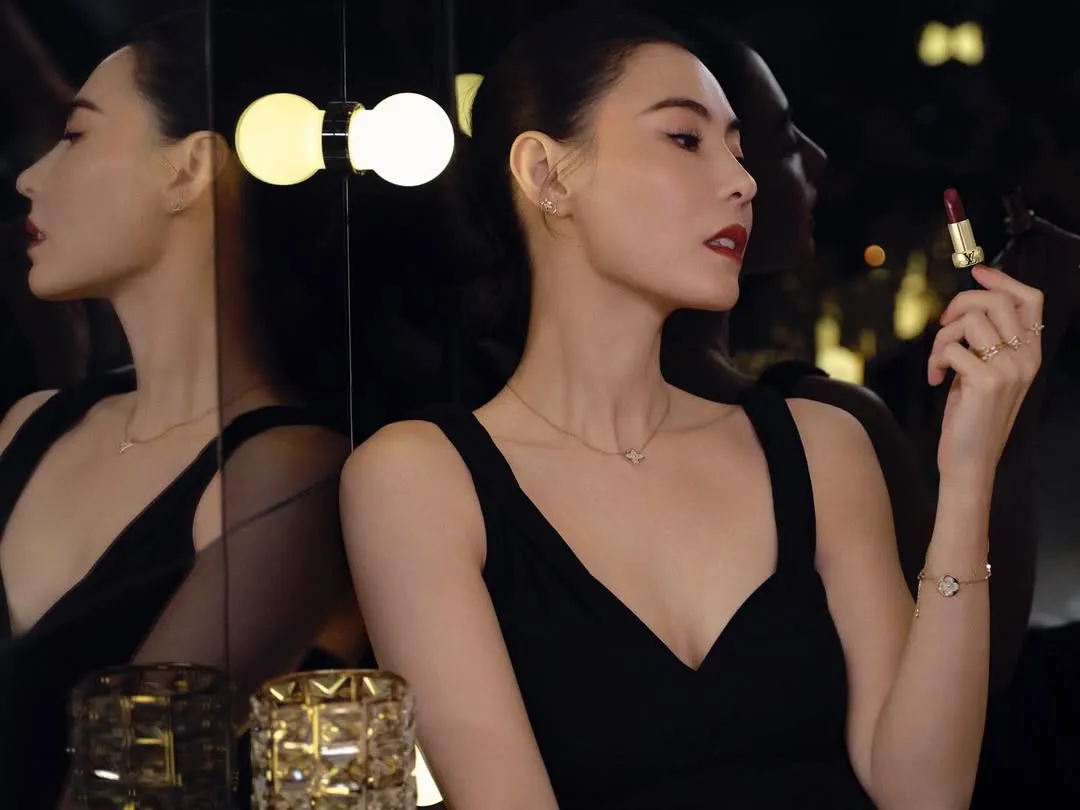 张柏芝搽上LV Rouge唇膏#896。品牌提供