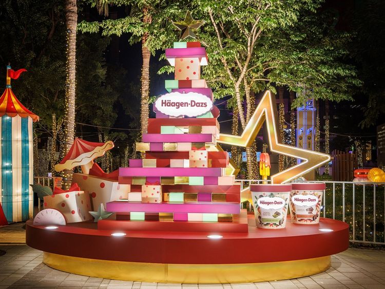Häagen-Dazs疊疊樂聖誕樹新北耶誕城登場 周末限定扭蛋活動免費吃冰淇淋