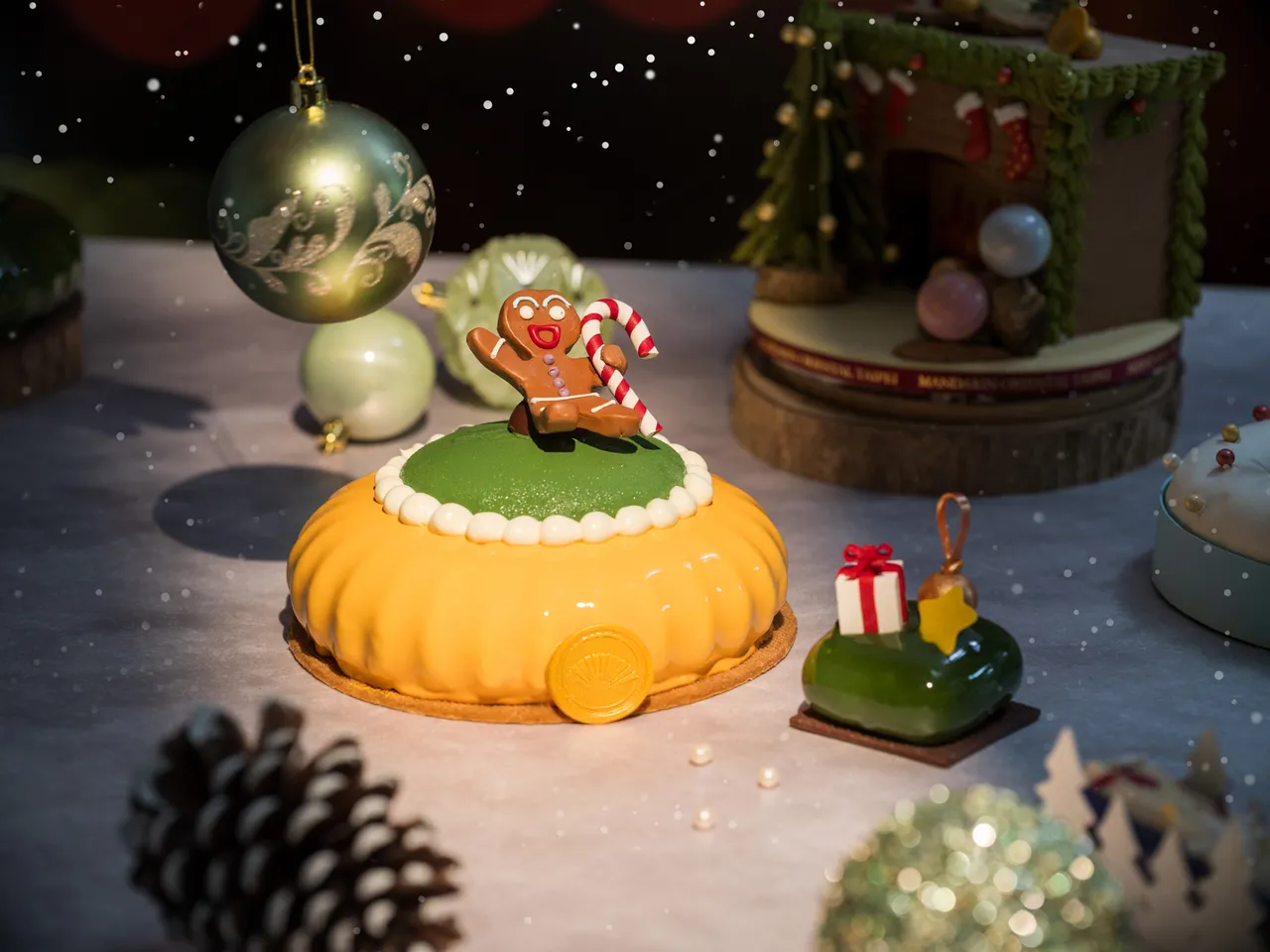 延续台北文华东方酒店致力于支持公益与回馈社会的理念，今年于「文华饼房」圣诞主题蛋糕贩售期间，所有节庆系列蛋糕销售金额的 30% 将捐赠予财团法人流浪动物之家基金会与台湾防止虐待动物协会 (Taiwan SPCA)，以实际行动支持收容所动物的领养或持续照护。台北文华东方酒店提供