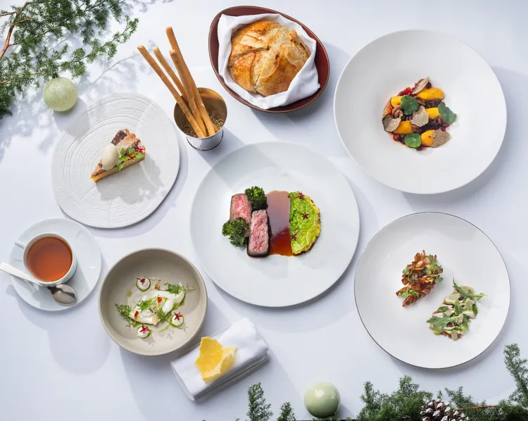 「Bencotto」義大利餐廳精彩呈現一系列經典道地的義大利美饌，以舌尖體驗濃郁的義式耶誕風味。台北文華東方酒店提供