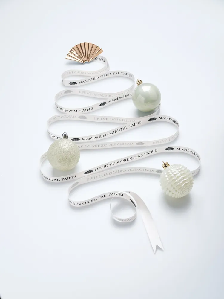 台北文華東方酒店推出歲末活動，「扇享節日喜悅」打造繽紛耶誕跨年美好食光。台北文華東方酒店提供