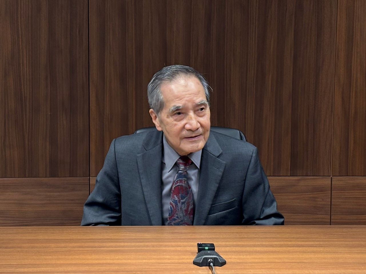 羅唯仁帶槍投靠英特爾衝擊多大?林本堅點出關鍵 台積電還有工具可用