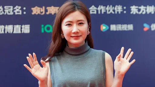 福原爱怀三胎不敢懈怠！上孕妇游泳课　横滨男爱相随