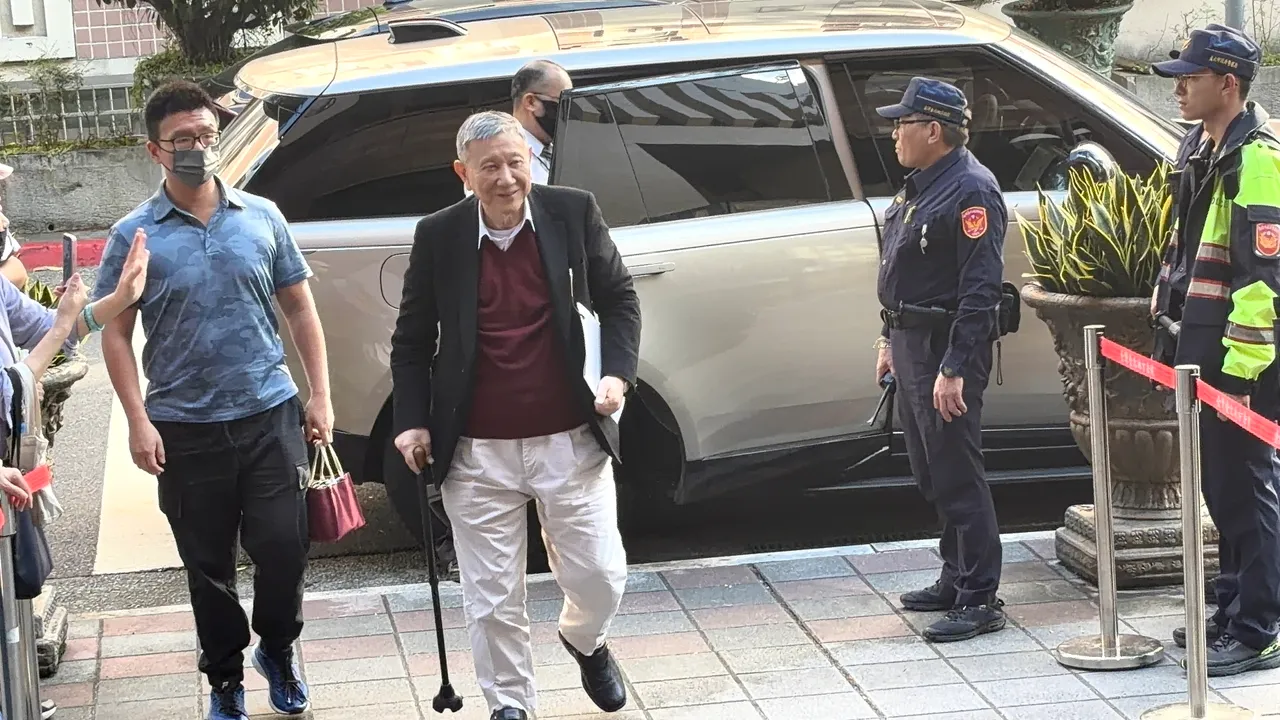 沈庆京今天出庭将作最后陈述。张钦摄