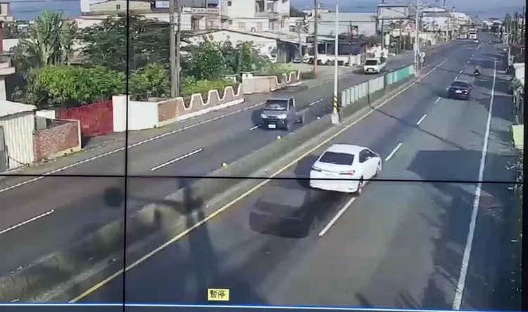 斷點接應。翻攝畫面