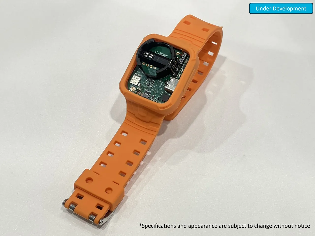 村田制作所的智慧穿戴模组方案，因应智慧健康管理从单点量测迈向长时间、多场景的日常应用，强化医疗与健康装置在 AI 时代的资料深度与使用价值。公司提供