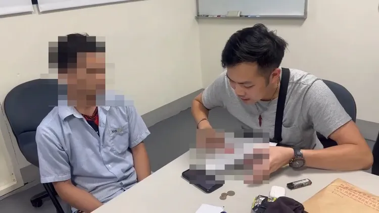 毒販被捕後應訊。中壢警分局提供