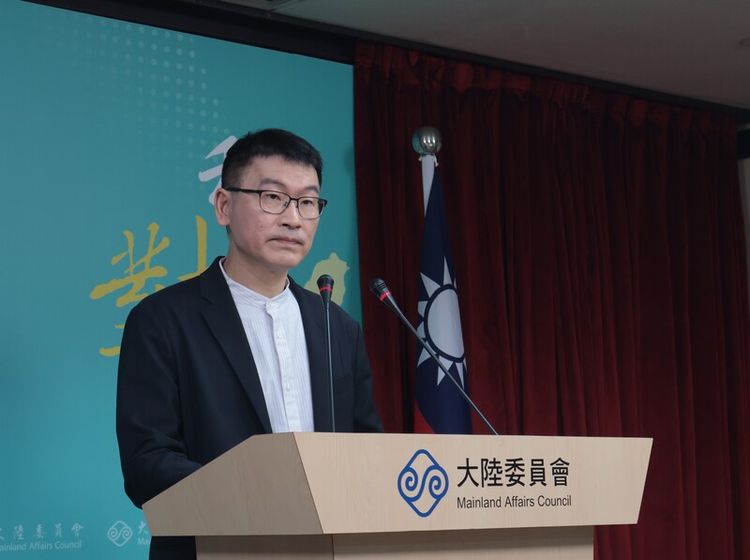 陸遣返詐騙犯10人　陸委會：不滿意但先把人帶回