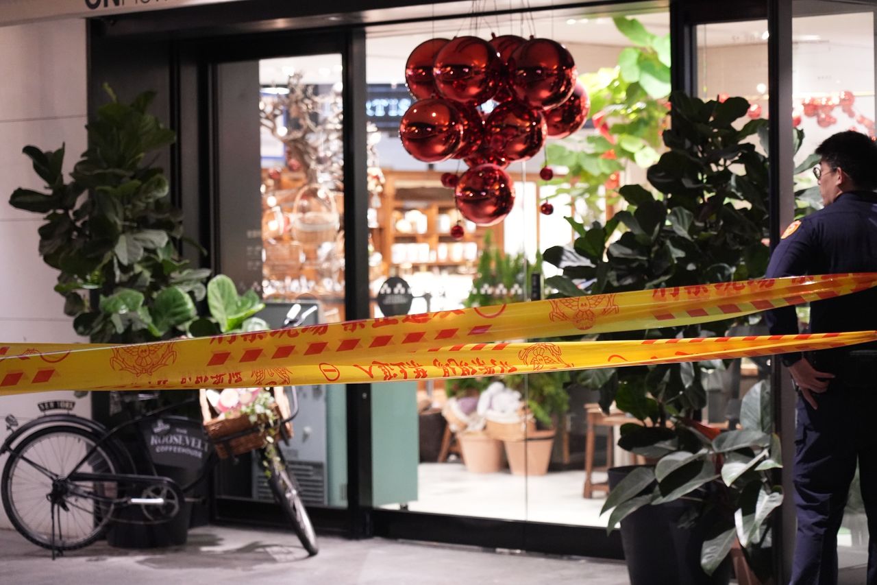 目擊者還原驚魂現場!只差3步躲死神 「與張文對眼就衝來砍」