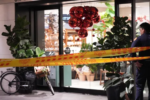 随机砍人惊魂！目击者差3步躲死神　还原现场「与嫌犯对视就冲来砍」