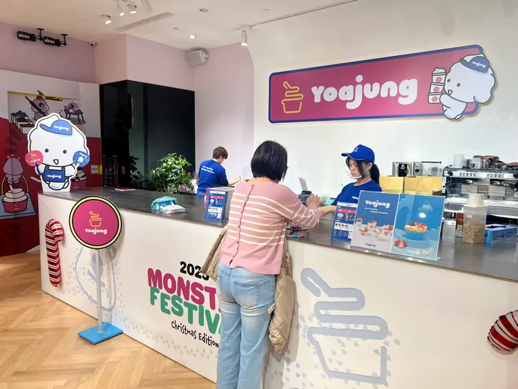 購票可免費享用韓國知名優格冰淇淋YoaJung。陳薇安攝