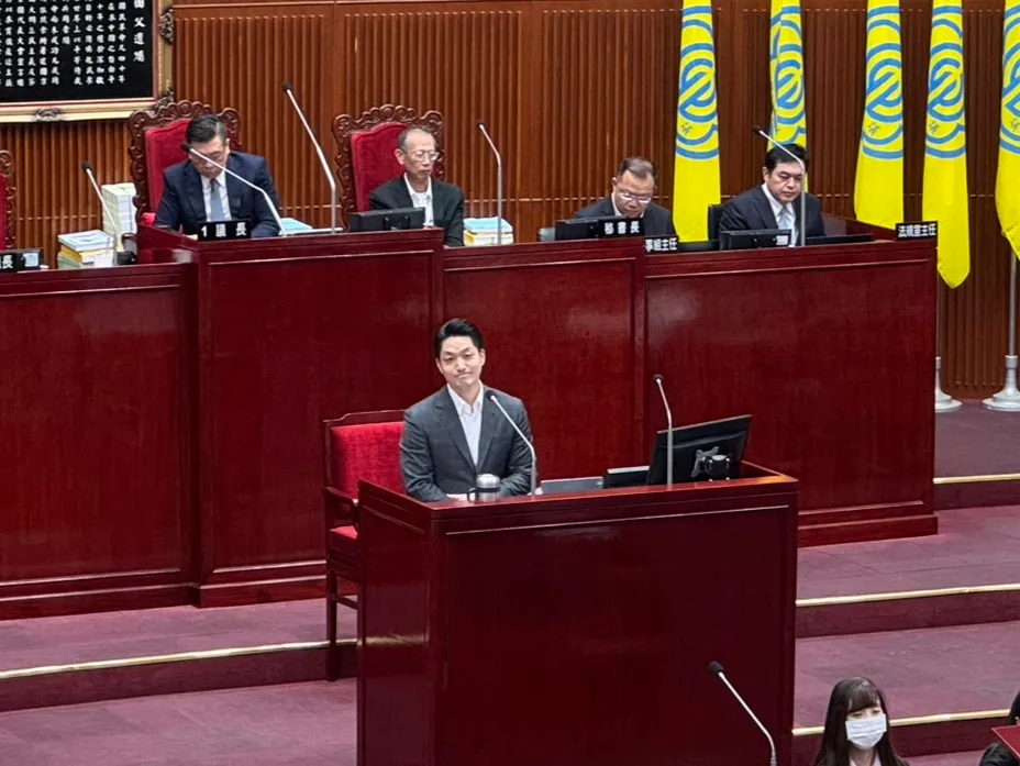 谁打电话？蒋万安被催反映「助理费除罪化」　反逼绿议员去讲财划法