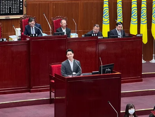 谁打电话？蒋万安被催反映「助理费除罪化」　反逼绿议员去讲财划法