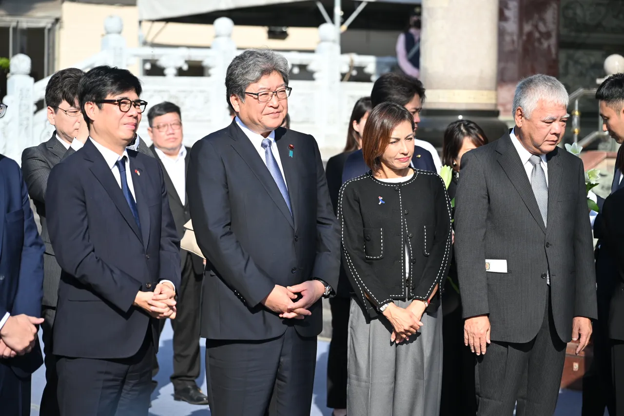 邱议莹和萩生田光一议员是十多年的老朋友。翻摄画面