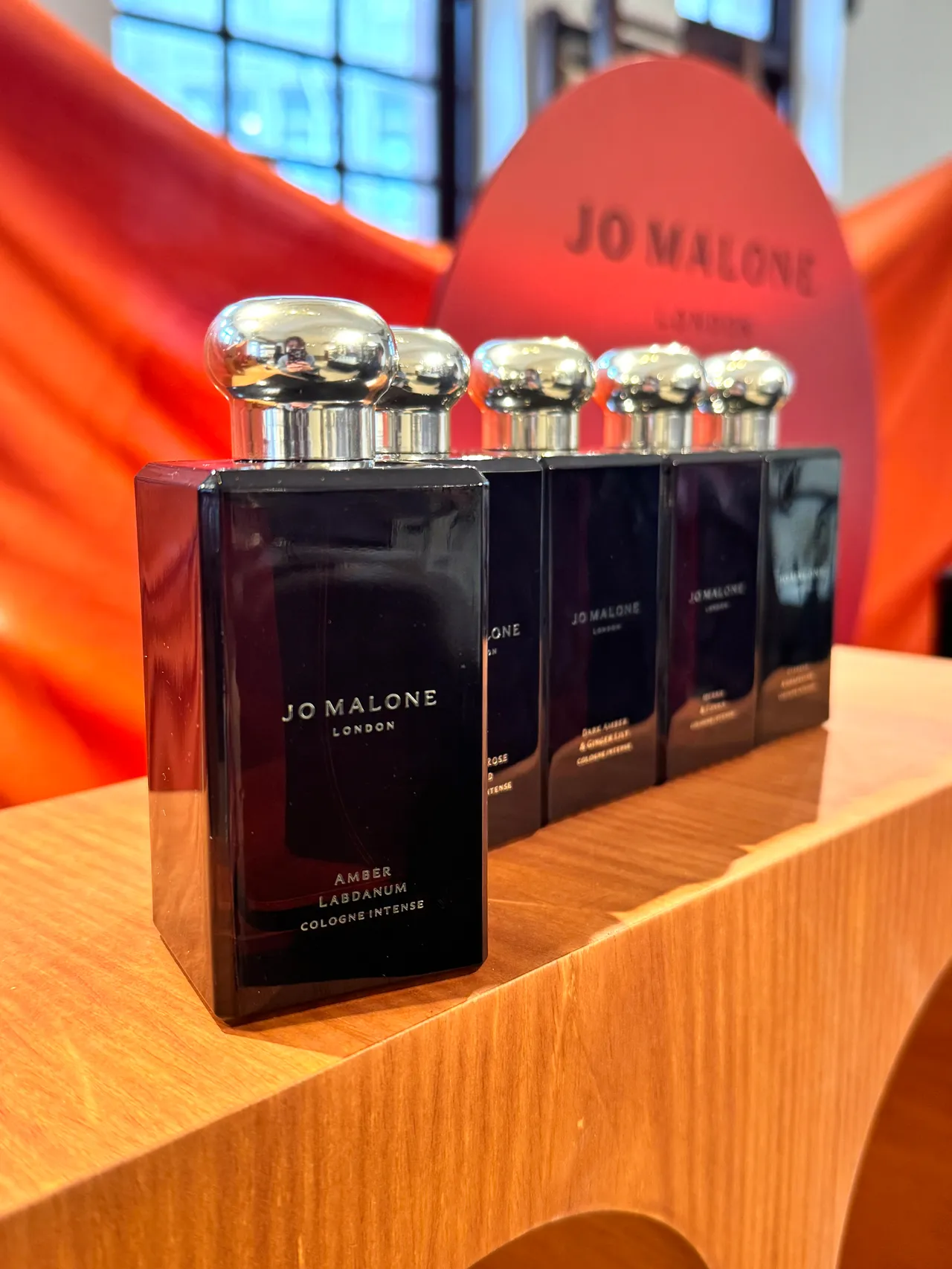 Jo Malone London琥珀与岩蔷薇芳醇香水，50ml／5750元、100ml／7950元。品牌提供。张家玲摄