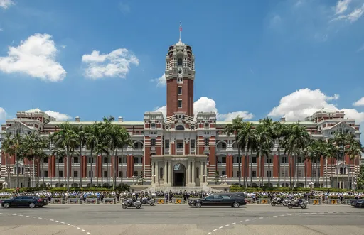 元旦升旗典禮流程看這裡！北一女、三軍儀隊演出　總統府開放參觀