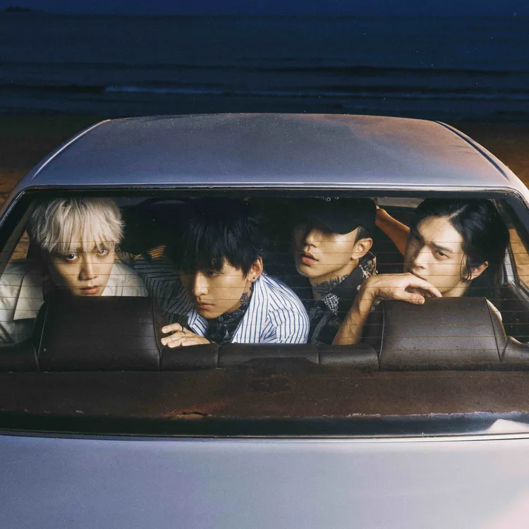 傻子與白痴推出全新EP《在沒有答案的日子裡》。傻子與白痴提供