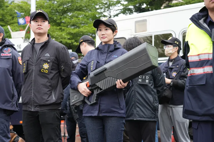 警方動員逾3000名人力。彭欣偉攝