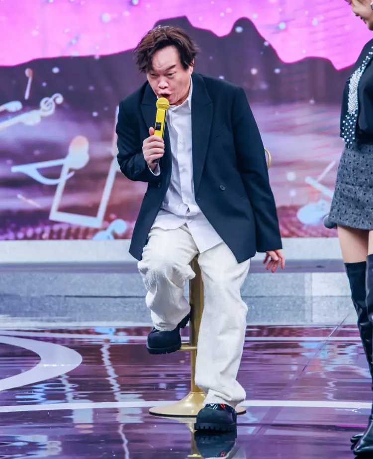 康康模仿阿吉仔。中視提供