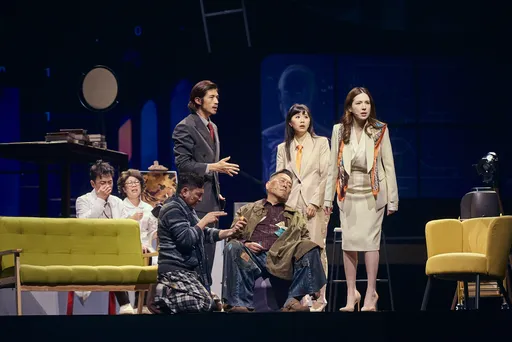 许玮宁产后首度回归舞台　化身感情事业双失女总裁