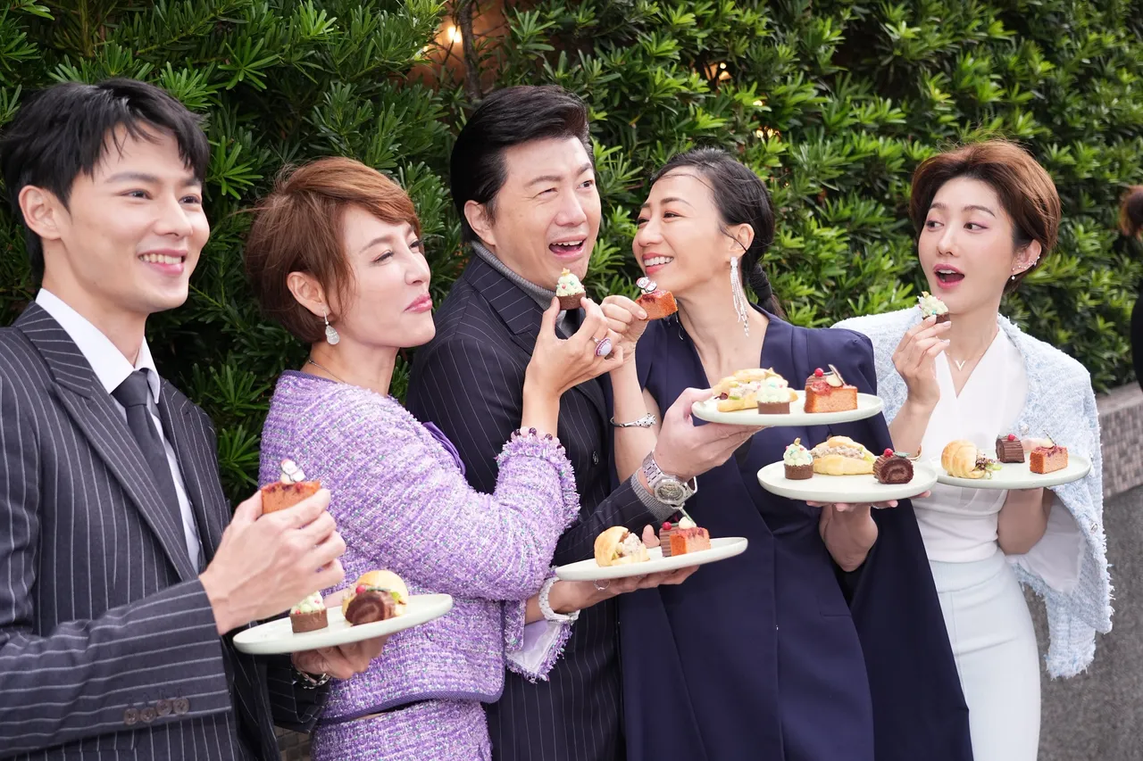 「万家」豪门家族齐聚为戏预热。彭欣伟摄