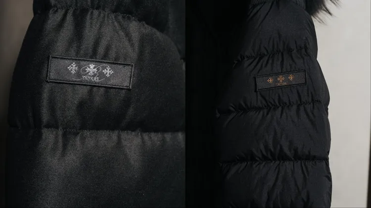 TATRAS男裝系列的品牌LOGO為銀色（左）、女裝為金色（右）。品牌提供