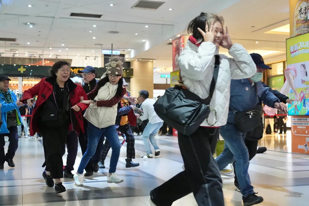 台北市实施高强度危安演练。彭欣伟摄