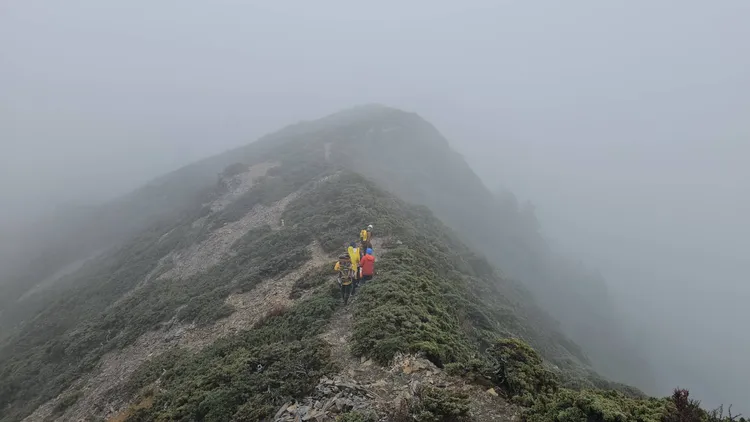 救援人員1日尋獲失聯郭男，但已明顯死亡。翻攝畫面