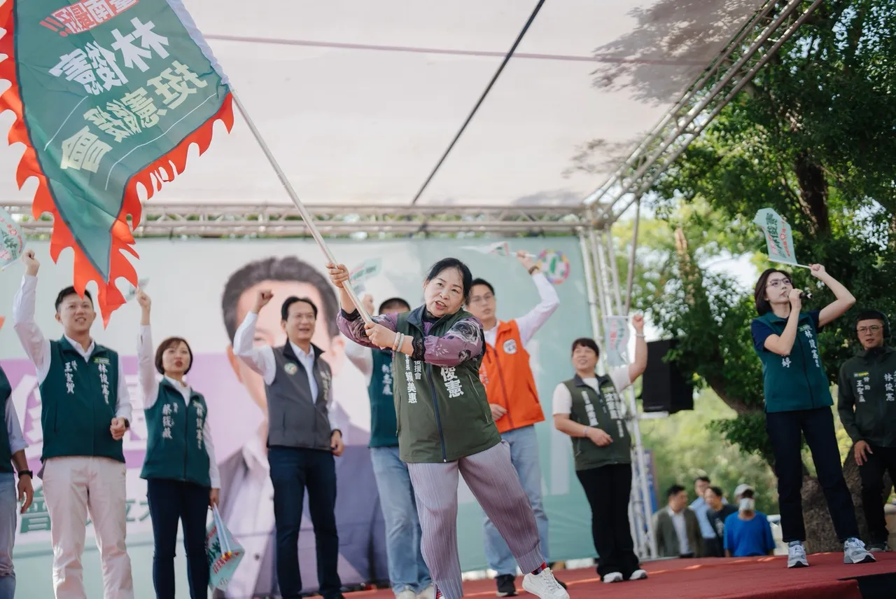 市议员李宗翰挺宪后援会7日成立大会。翻摄画面