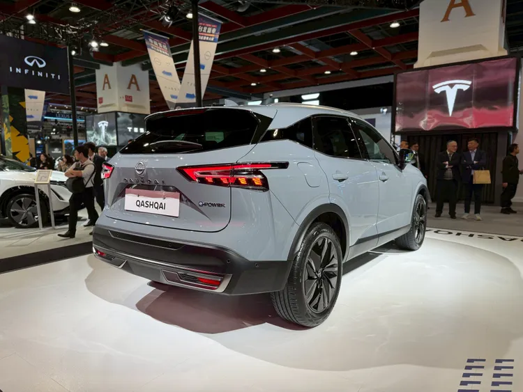 QASHQAI在動力、靜肅性與行路舒適度之間取得明顯平衡，呈現歐系操控精準與日系工藝細膩並存的跨界風格。林浩昇攝