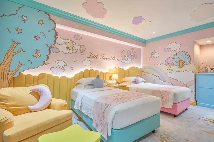 「歡慶雙星仙子生日快樂」限時住房專案，每晚5988元起，邀請粉絲們一起入住主題房。高雄漢來大飯店提供