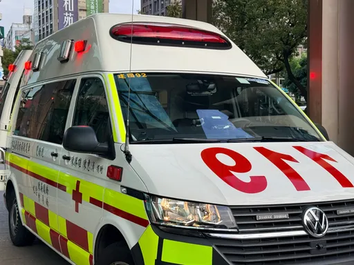 不只北车！18：41中山站外男持刀随机砍人　北捷加强警戒