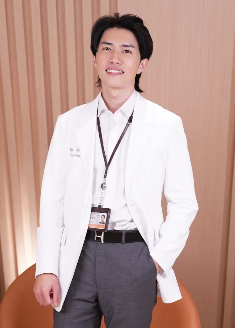 愛爾麗集團廖耕賢醫師給索夫波星輝探頭高度評價。彭欣偉攝