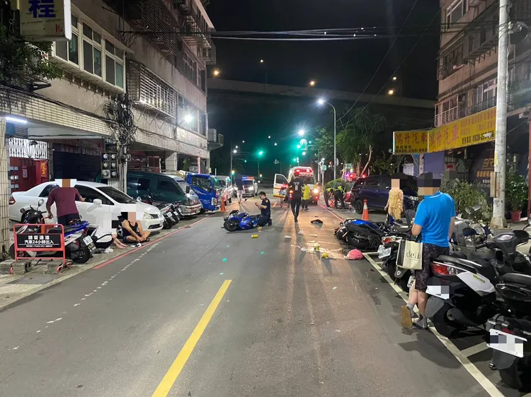 去年9月車禍現場，19歲張姓騎士無照又喝酒鑄下大錯。翻攝畫面