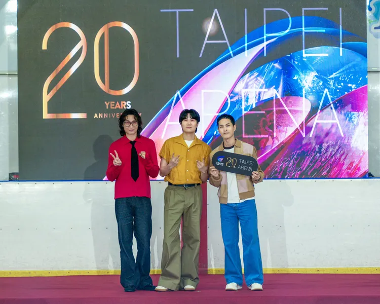 宇宙人今现身记者会，为台北小巨蛋29周年祝寿。宽宽整合提供