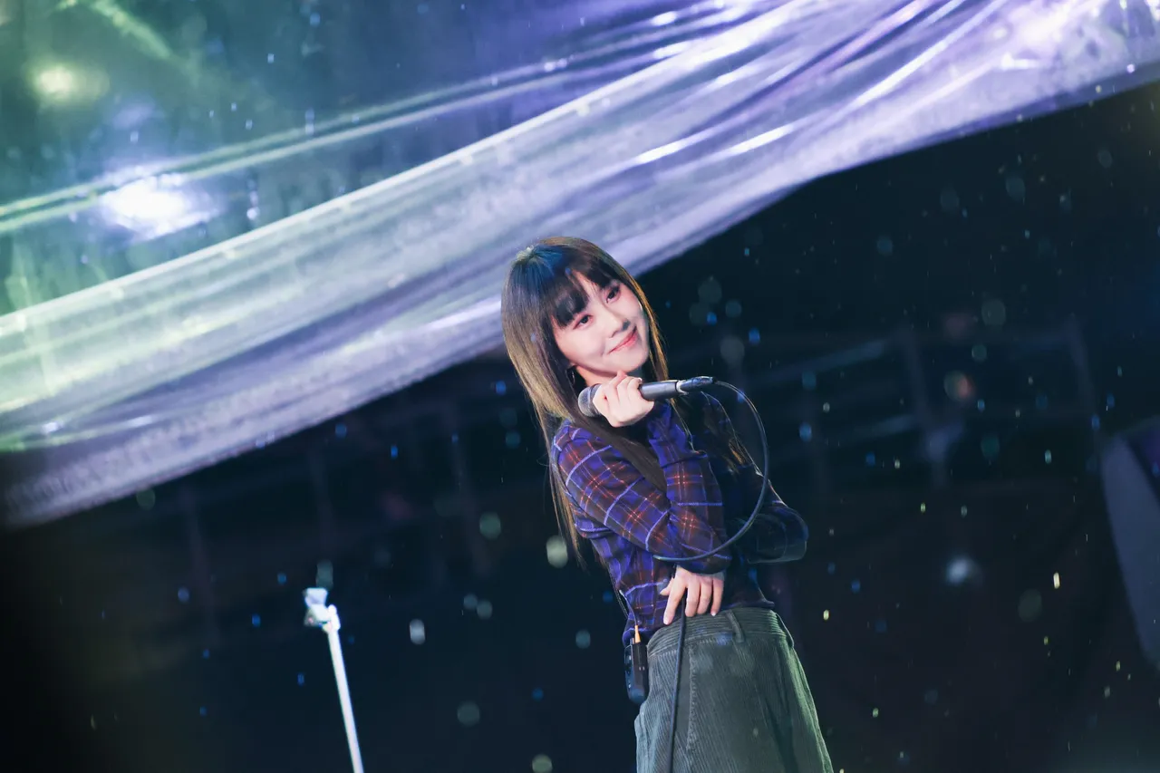 白安昨重返簡單生活節演出，距離首次參加已隔17年。相信音樂提供