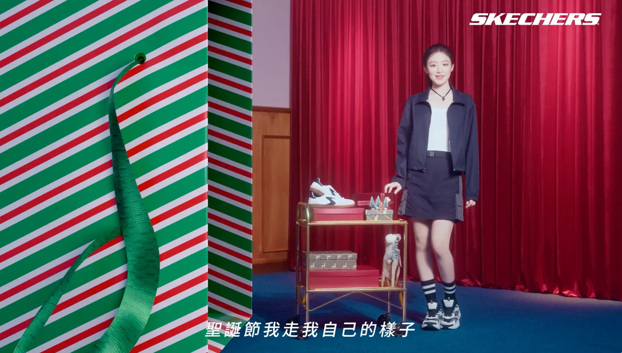 舒華提到今年最想收到的聖誕禮物就是SKECHERS。品牌提供