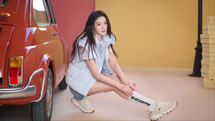 SKECHERS邀請舒華化身「聖誕大使」。品牌提供