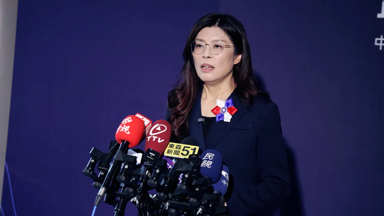 赖清德称台湾已独立「不需改国号」！郑丽文呛：请下架台独党纲