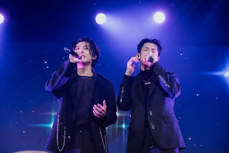 陳峻廷（左）、張哲偉。三立提供