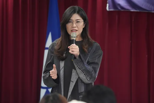 2026新北蓝白合没戏了？郑丽文松口：希望明年征召李四川