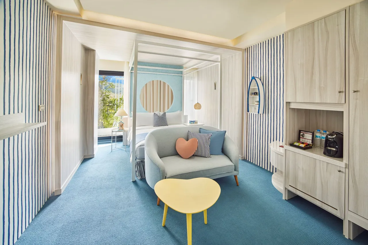 双人成行加价1212元即可入住的景致客房。垦丁凯撒提供