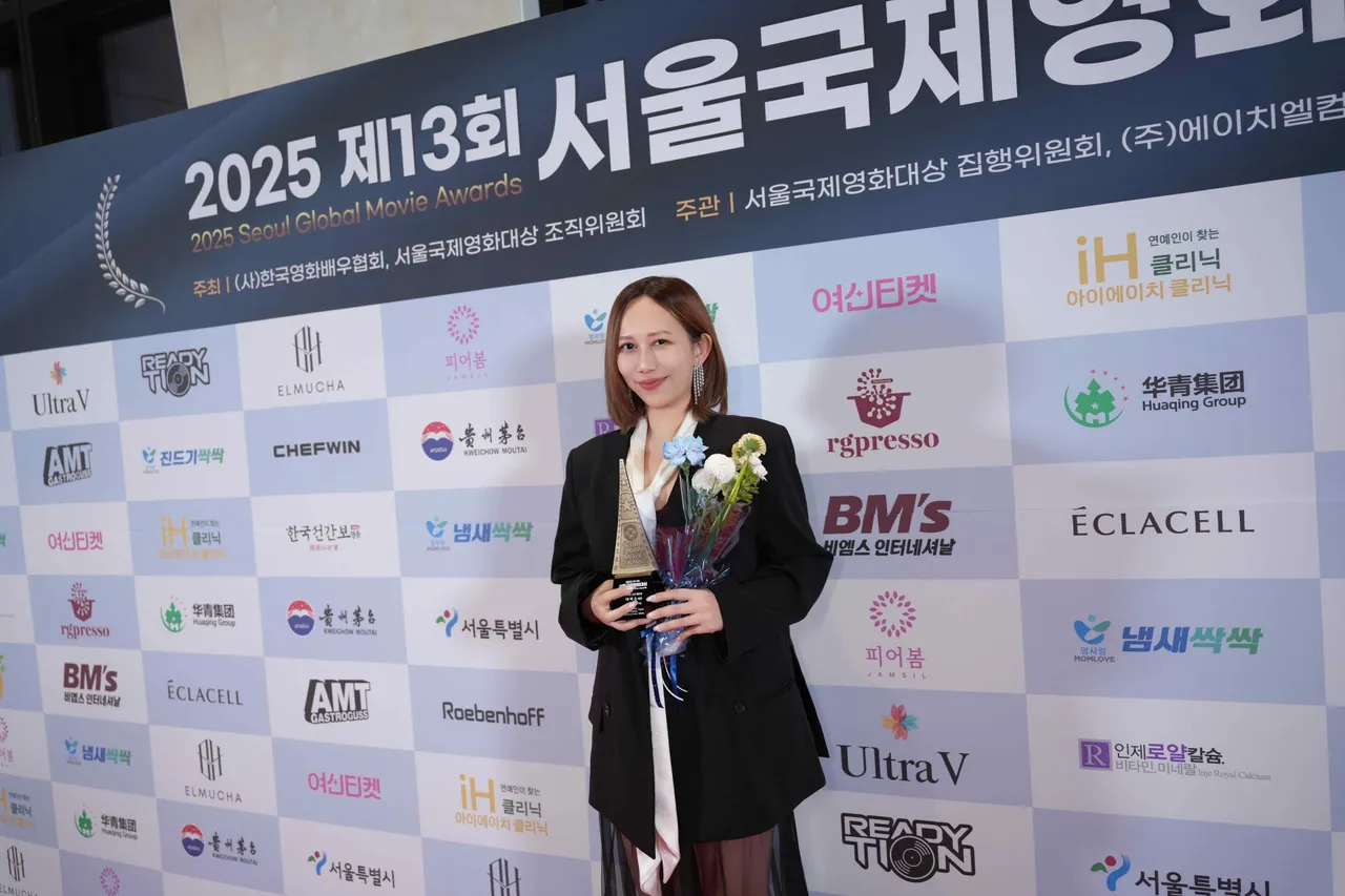 Mavis玛菲司获亚洲演员新人奖。菲娱乐文创提供