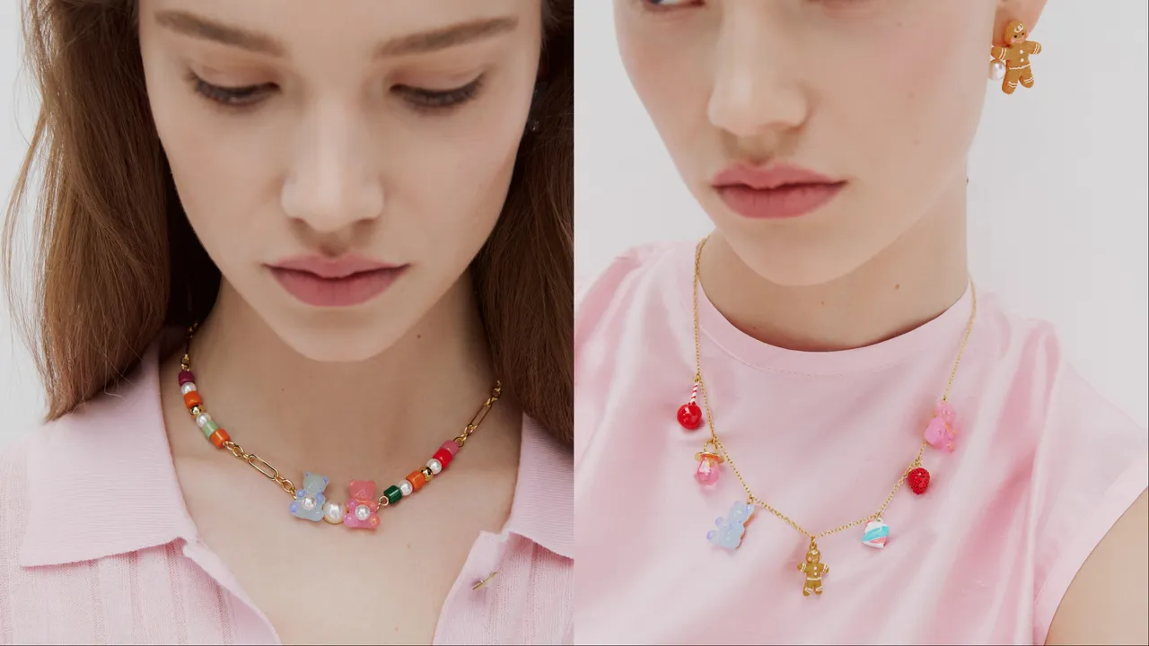 「韩赛尔与葛丽特」（左）、「甜蜜童年」系列（右）将甜点元素融入手链、项链。品牌提供
