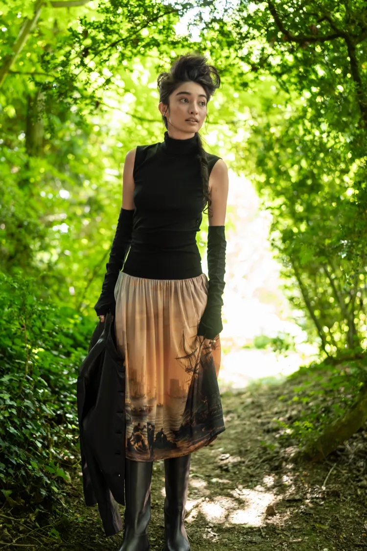 系列將法國古典主義風景畫家克勞德洛蘭的2幅館藏作品轉化印花。品牌提供