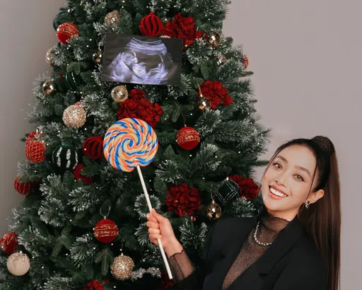 36岁舞思爱相隔10年再当妈　挺5月孕肚战跨年预告「巨辣」