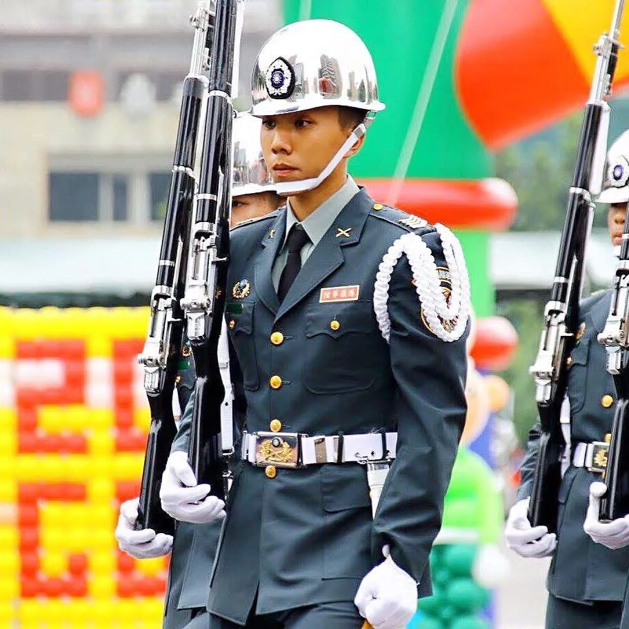 潘胤杰在仪队退伍。小超人综合体能俱乐部提供